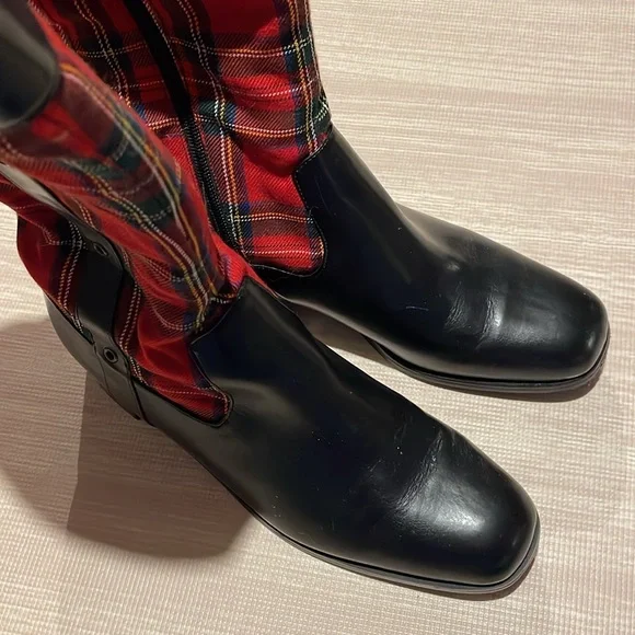 Women’s Tartan Riding Boots - Picture 4 of 11
